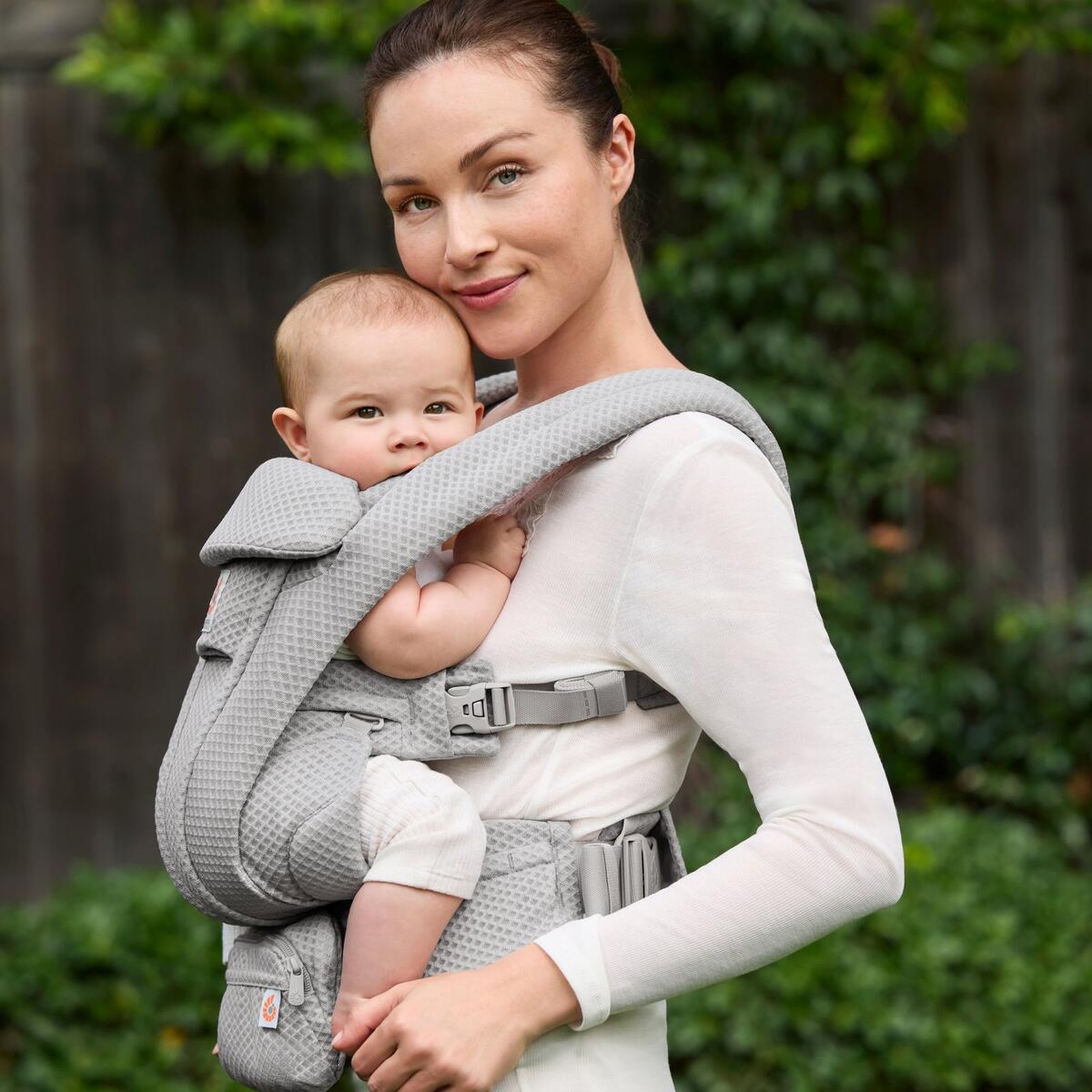 Nosiljka Ergobaby Omni Deluxe Mesh Pearl Grey 4