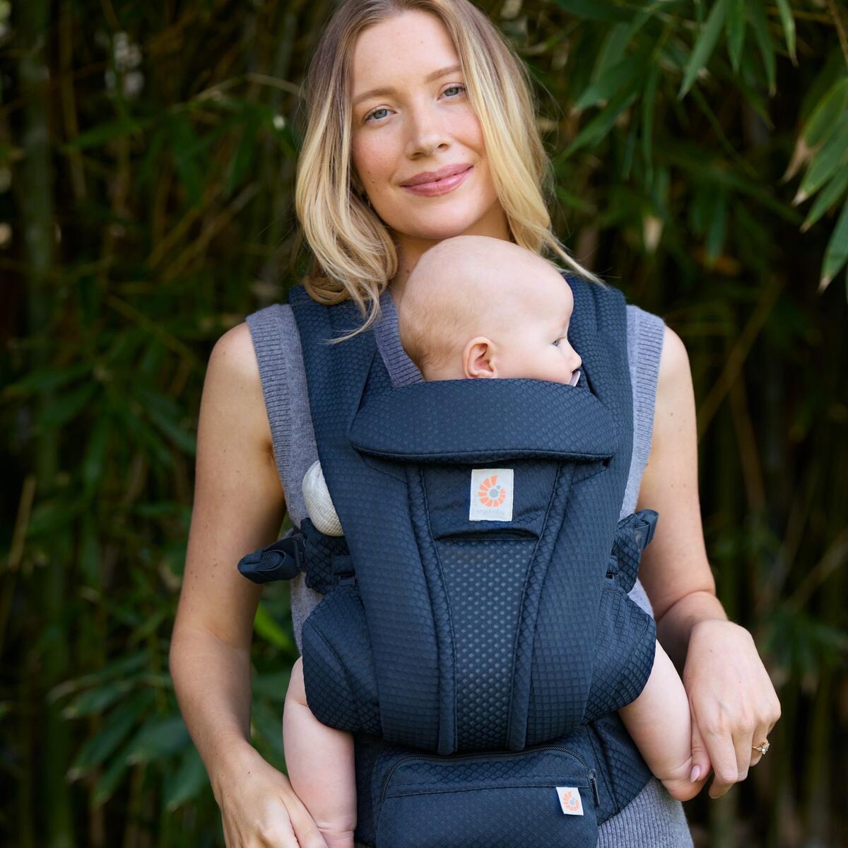Nosiljka Ergobaby Omni Deluxe Mesh Midnight Blue 4