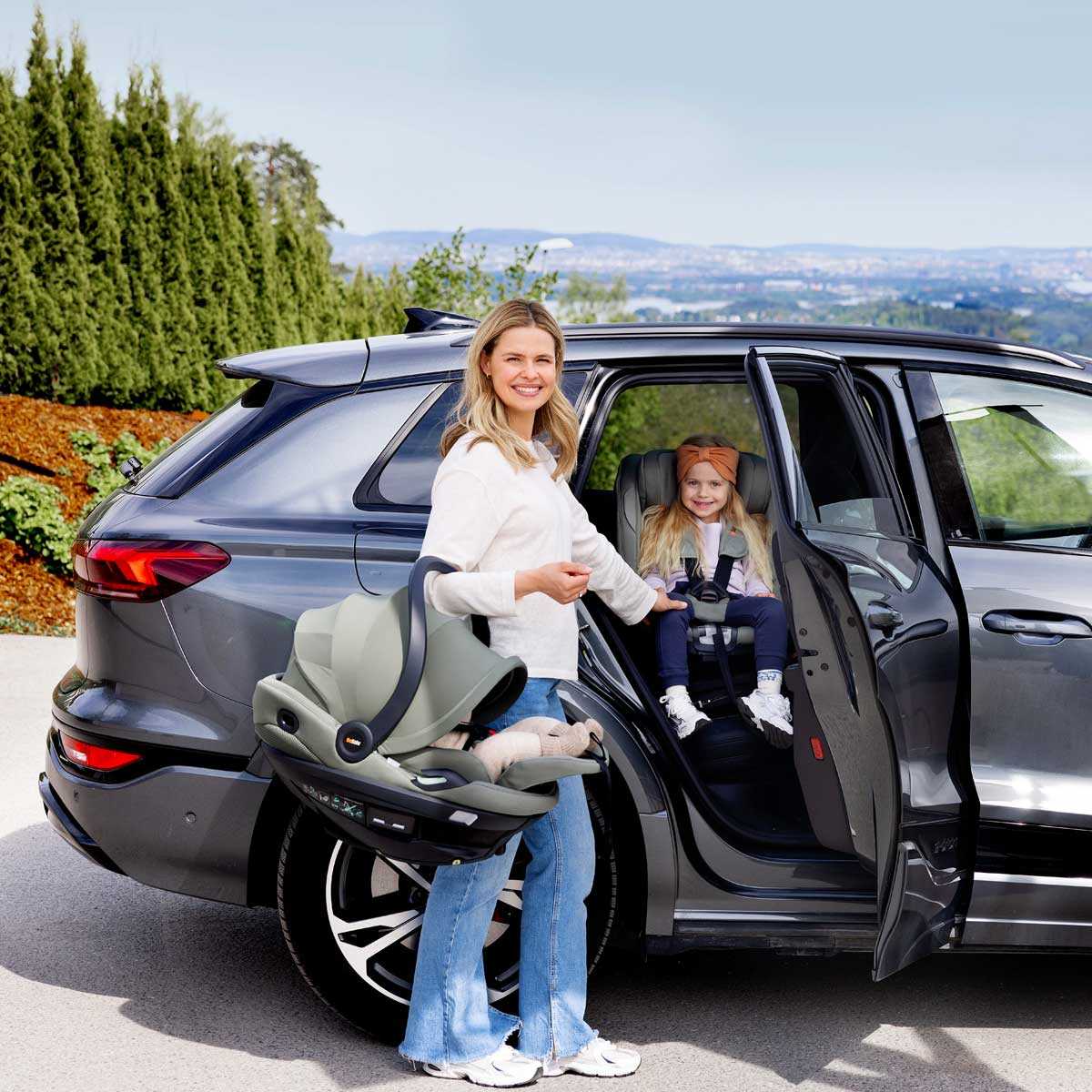 Otroški avtosedež BeSafe Go Beyond2 [40 87 cm] Dark Sand Soft Breeze 25